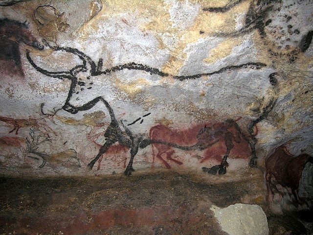 Un dei quatre auròcs gigantàs dins la Sala dei Taurs