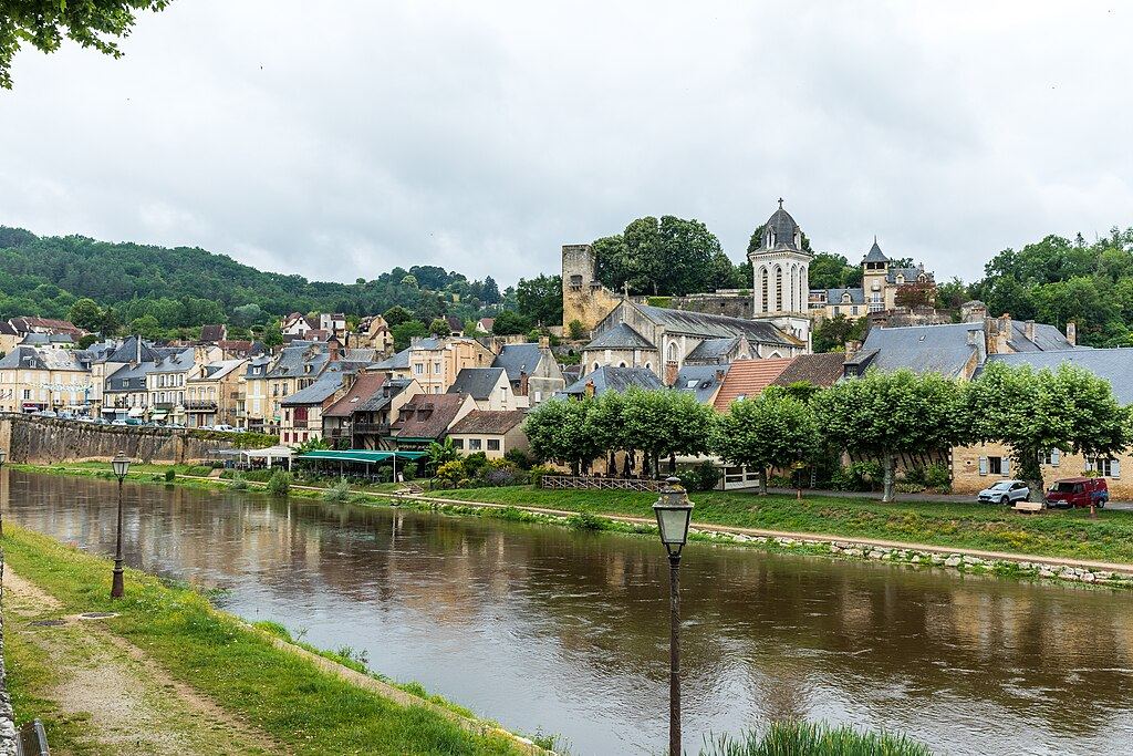 La Vesera amb lo vilatge de Montinhac