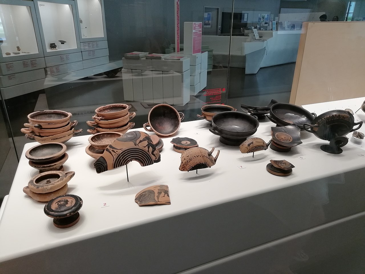 Ceramica greca trobada a Marselha e alentorn